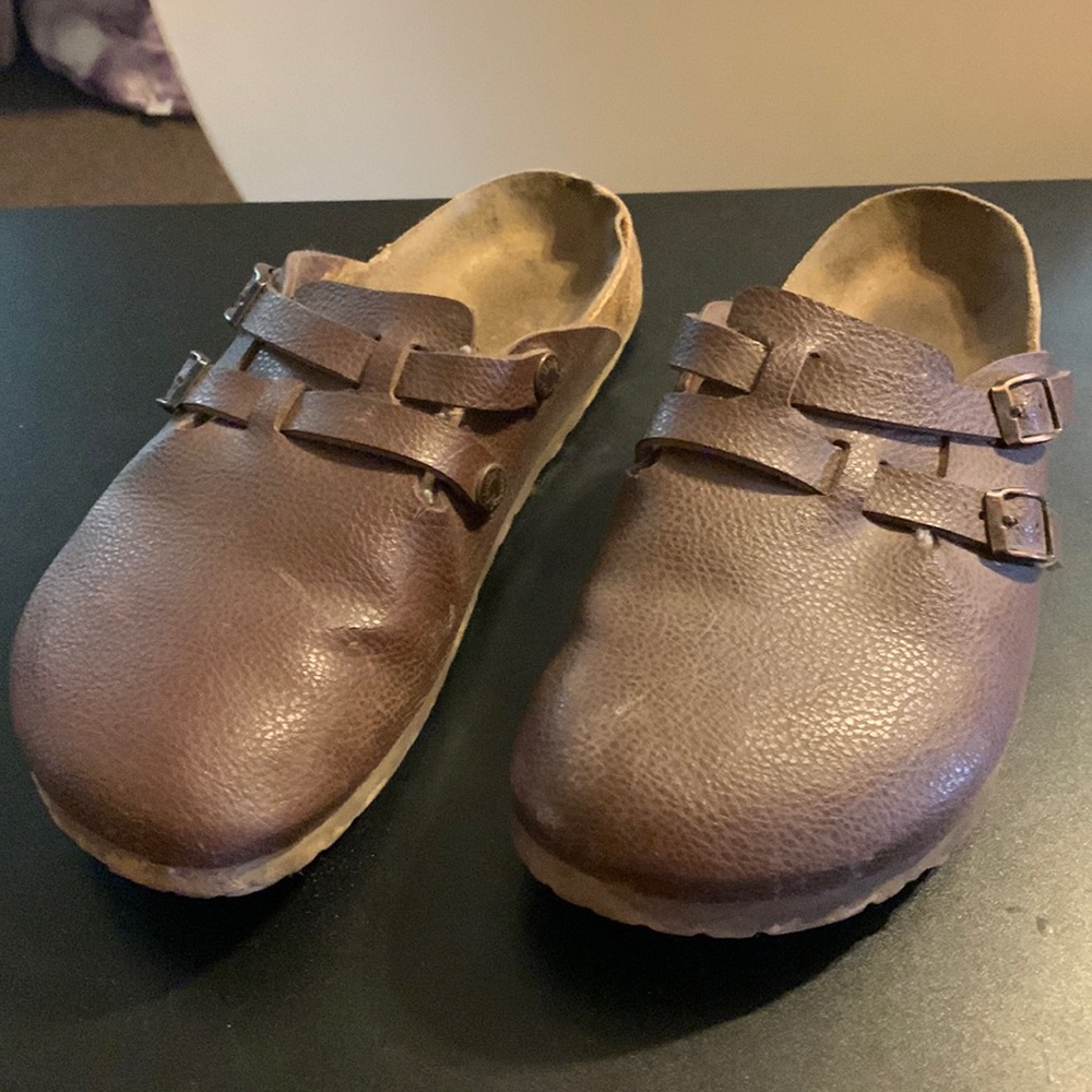 Birkenstock Birki’s womens two strap clogs size 9 (40)